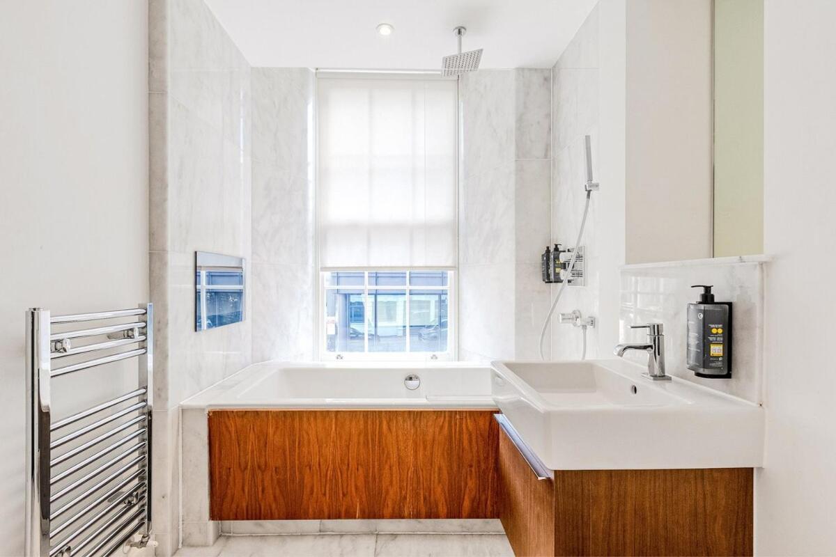 Holborn Modern Flat *